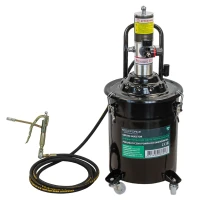 Нагнетатель смазки пневматический перекатной с емкостью 20л(50:1,пр-ть:0-0.85 л/мин, давление смазки:300-400bar,давление воздуха:6-8bar,шланг:4м)