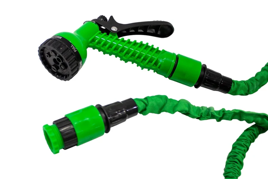 Шланг садовый с пистолетом распылителем (иск.латекс,15м,7 режимов распыления,8bar)