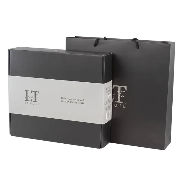 Набор(Увл. крем для лица,увл.и восст.маска,пенка для глубокого очищения со скрабир. гранулами,увл.тоник для лица,увл.бальзам для губ+массажный ролик)