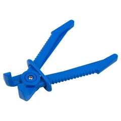 Зажим пластиковый для шлангов с фиксатором изогнутый 90°(L-155мм), на пластиковом держателе