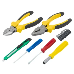 Набор инстр. 12пр.(биты:PH1,2,3,SL4,5,6мм,отвертка-битодержатель 120мм,отвертки:PH0х65мм,SL3х65мм,нож,плоскогубцы 165мм,бокорезы 150мм),в блистере