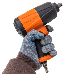 Пневмогайковерт ударный в облегченном корпусе с реверсом и регулировкой усилия 1/2''(550Hм, 7500 об/мин,6.3bar,вес 2кг)