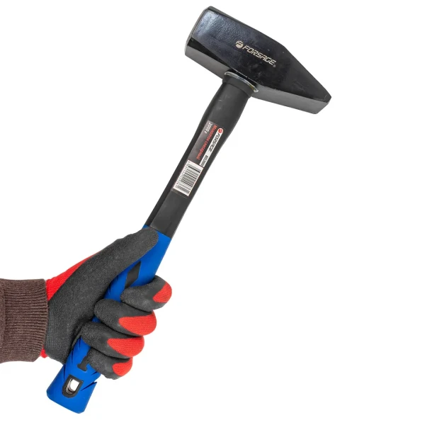 Молоток слесарный с фиберглассовой ручкой и резиновой противоскользящей накладкой (2000г)