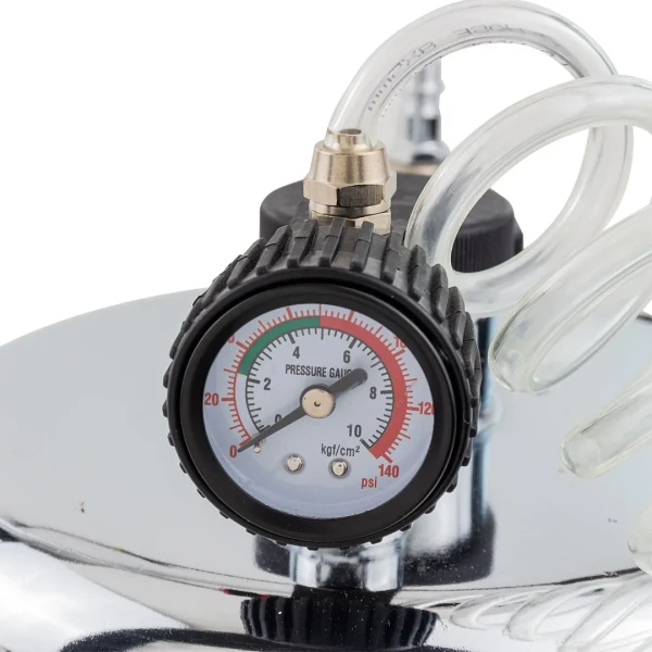 Приспособление для замены тормозной жидкости пневматическое с набором крышек-переходников для расширительного бачка автомобиля