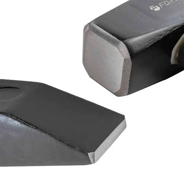 Молоток слесарный с фиберглассовой ручкой и резиновой противоскользящей накладкой (500г)