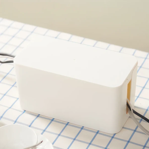 Контейнер пластмассовый для хранения кабелей (размер M, 32х13.5х12.7см)