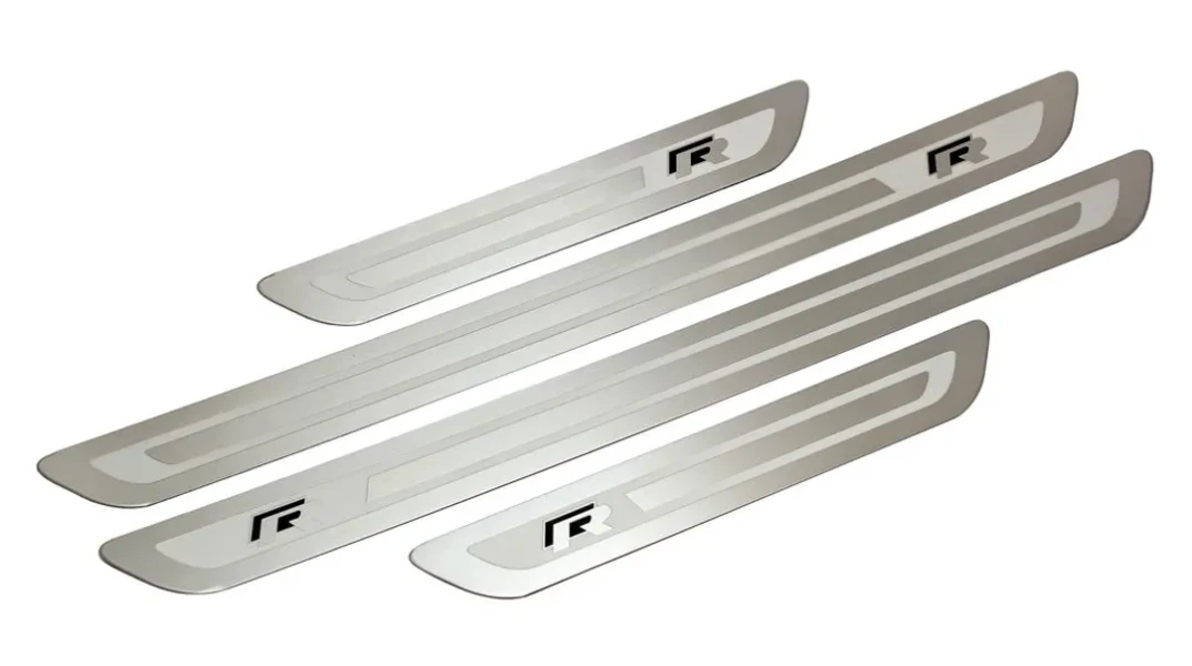 Накладки на пороги R-line (VW GOLF6 и др)