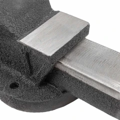 Тиски стальные с наковальней 6''-150мм