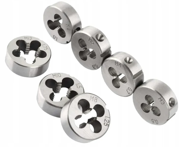 Набор метчиков и плашек, 32(М3х0.5,М4х0.7,М5х0.8,М6х1.0,М8х1.25,М10х1.5,М12х1.75) пр в металлическом кейсе