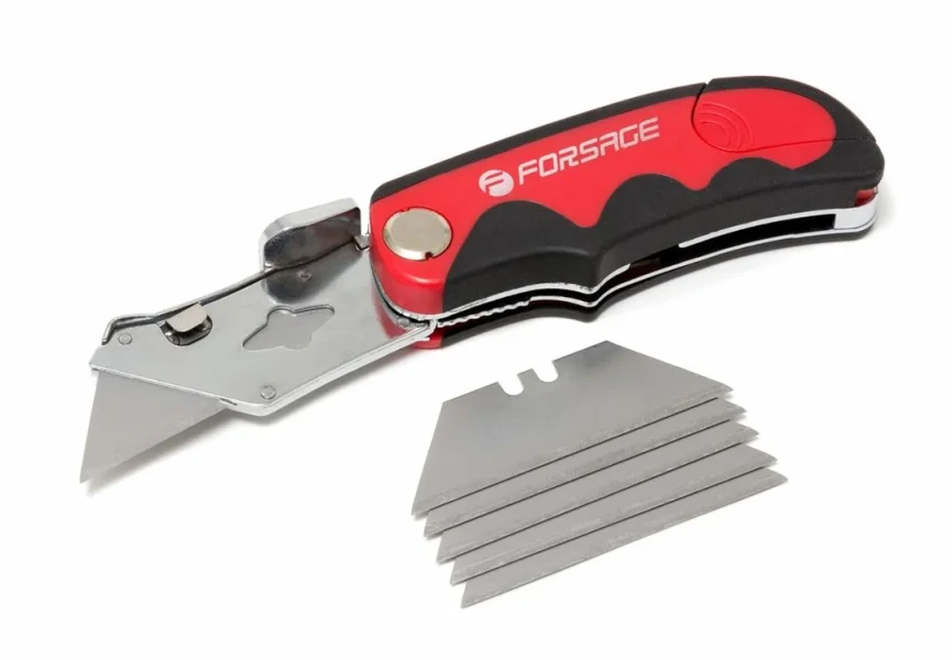 Нож универсальный складной со сменным лезвием, в блистере