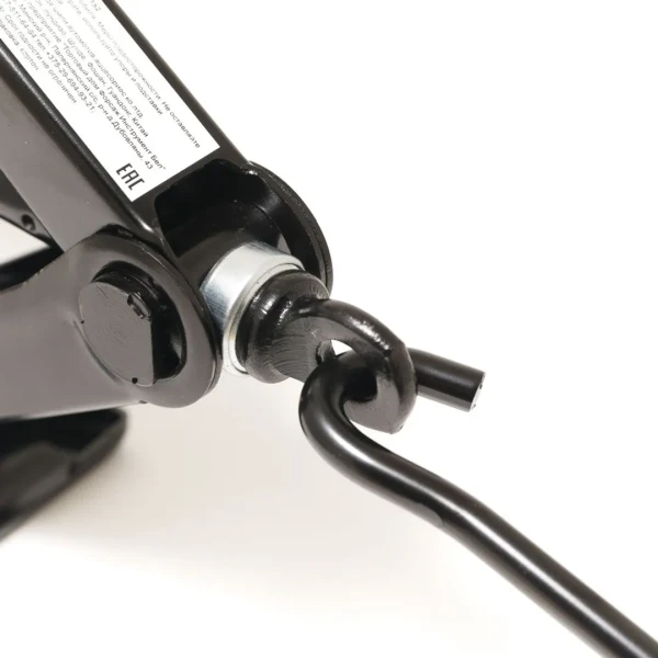 Домкрат механический ''ромб''2т с резиновой накладкой(H min 115мм, H max 405мм, длина в слож. виде 400мм) в водоотталк.чехле с трещот.рукояткой 335мм