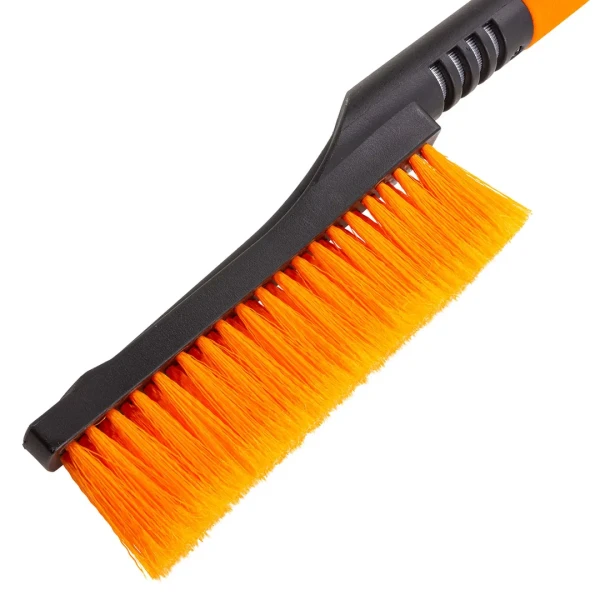 Щетка для снега со скребком 60.5см