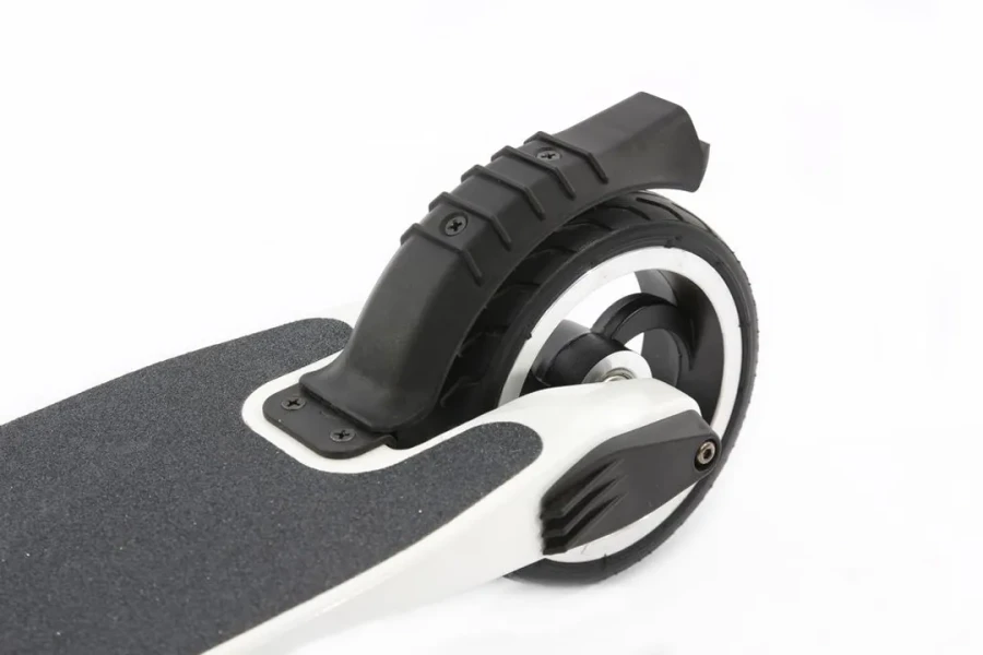 Электросамокат(250Вт (28В),7,8 Аh, рама:карбон, max скорость-20 км/ч,пробег на одном заряде-до 15км, передний и задний тормоз, вес-6,5кг,розовый)