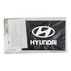 Коврик нескользящий д/панели SMALL HYUNDAI (14,5*10см)
