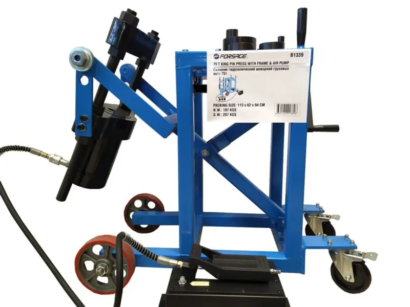 Съемник гидравлический выпрессовщик шкворней с тележкой .грузовых авто 75т с пневмо насосом и комплектом надставок