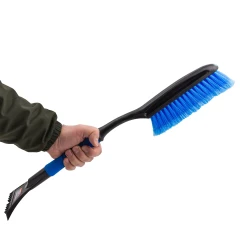 Щетка для снега со скребком 61.5см