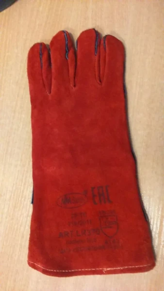 Перчатки защитные из натуральной кожи,красные с марк.''KPS safety''артикул LR 370