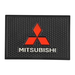 Коврик нескользящий д/панели SMALL MITSUBISHI (14,5*10см)