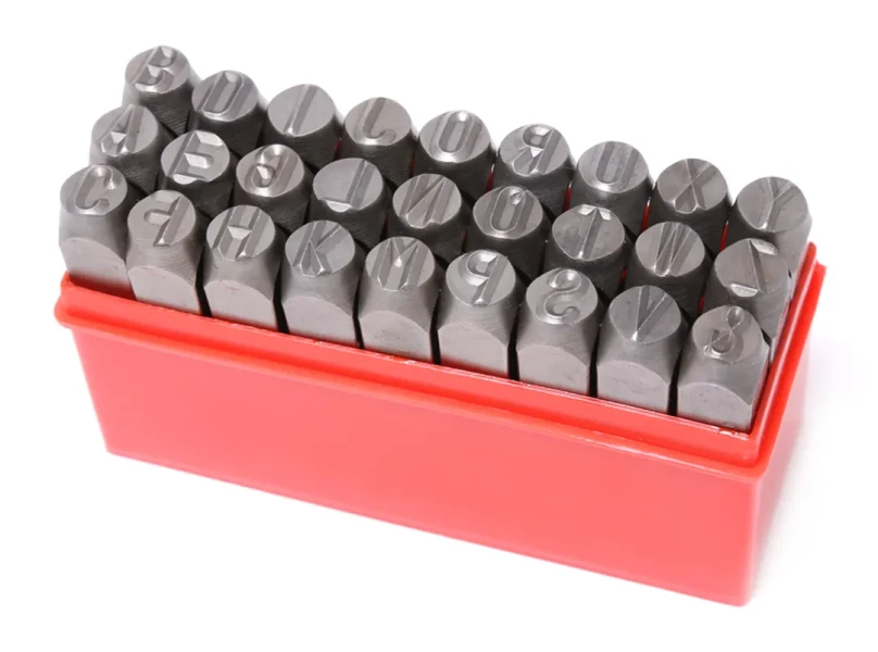 Набор штампов буквенных 6мм, 27пр., в пластиковом футляре