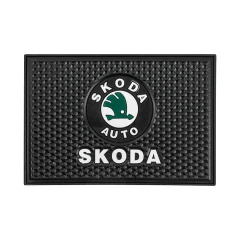 Коврик нескользящий д/панели SMALL SKODA (14,5*10см)