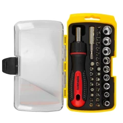 Отвертка реверсивная с битодержателем ,комплектом бит и головок (36пр.) в пластиковом футляре.