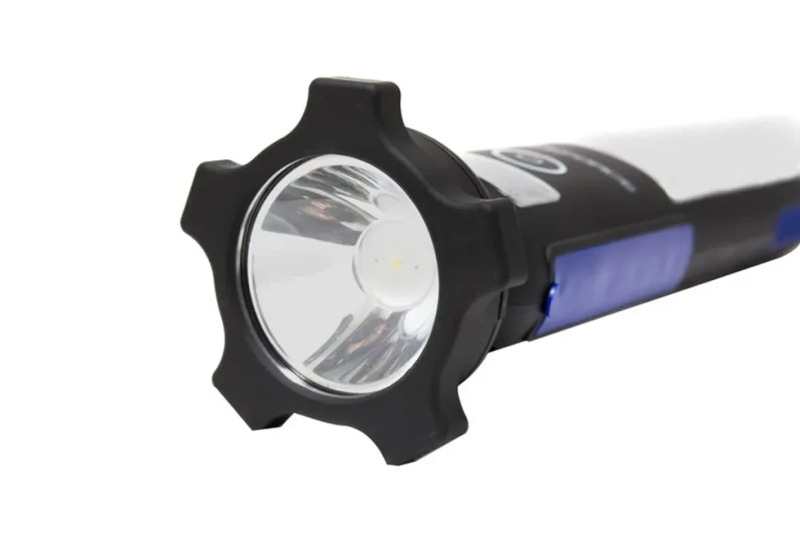 Фонарь светодиодный аккумуляторный с накопителем и функцией пуска а/м(12V,12000mAH,400Amp,480/60Lumen-бок/торц.свет,водонепр.IP54, магит,инд. зарядки)