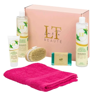 Набор Алоэ и зеленый чай(шампунь.гель для душа.крем бальзам для рук.мыло.щетка массажная.полотенце 40*70.упаковка)