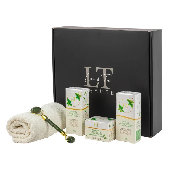 Набор Алоэ и зеленый чай(гель-алоэ для кожи вокруг глаз.сыворотка для лица. крем для лица.набор( массаж ролик+скребок гуаша).полотенце 40*70.упаковка)