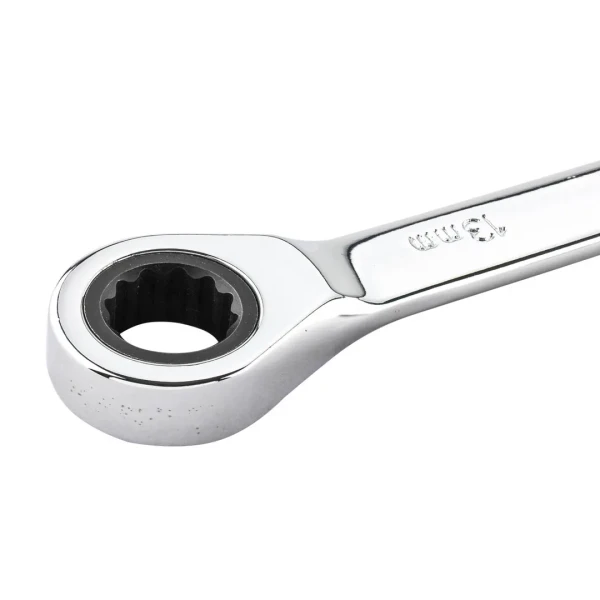 Набор ключей комбинированных универсальный 22пр,.комбинированные 16пр( 6-24мм)разрезные 2пр(10-12,11-13мм).трещоточные 4пр(8-13мм) на полотне